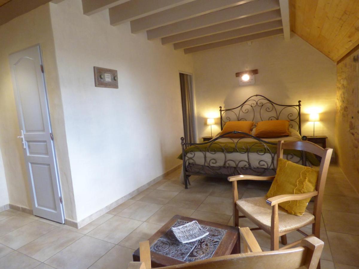 Bed and Breakfast Britavit Saint-Avit-Senieur Экстерьер фото