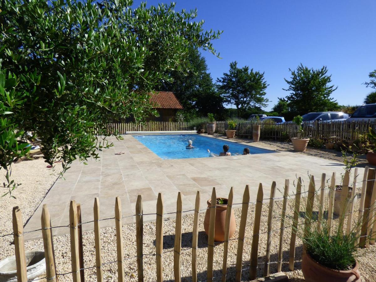 Bed and Breakfast Britavit Saint-Avit-Senieur Экстерьер фото